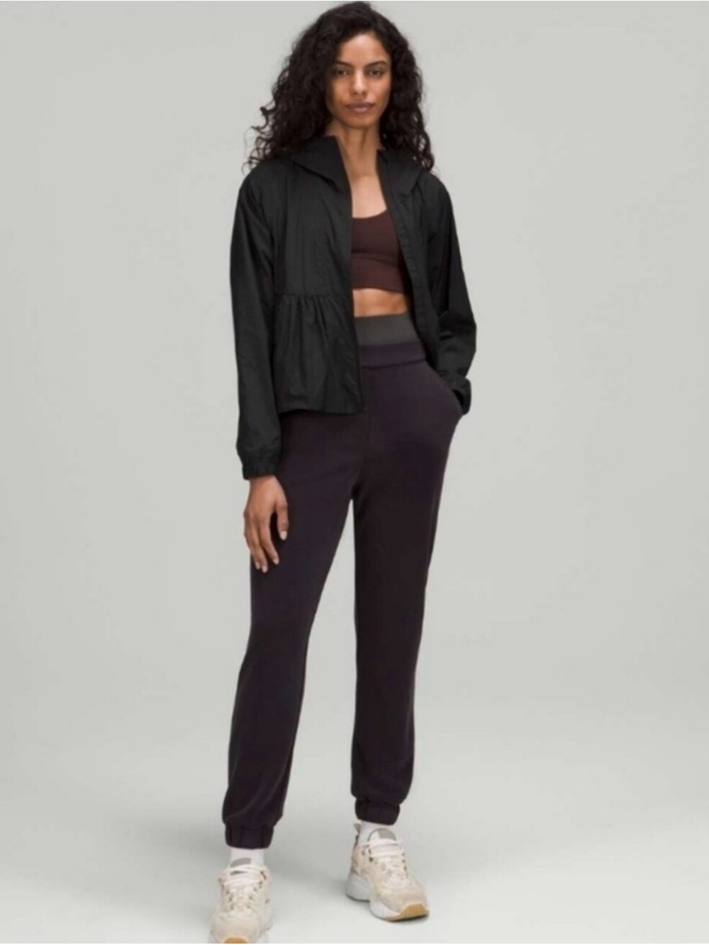 Lululemon Athletica Relaxed Fit Gathered Cropped Jacket Rain Coat Sz 2 GUC
